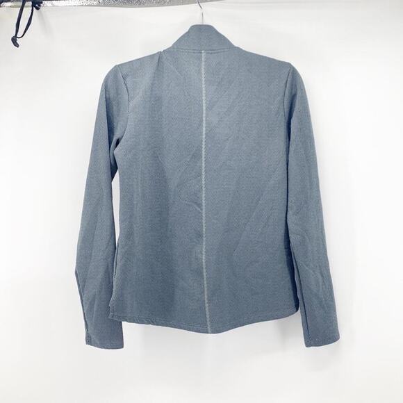 Nike  grey black chevron pullover hi Lo workout running hiking - Picture 6 of 8